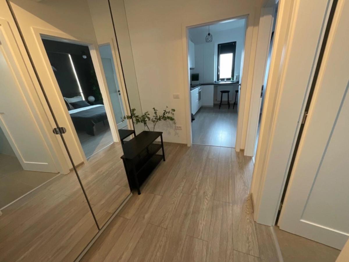 ياش Palas Mall Apartment Q Residence المظهر الخارجي الصورة