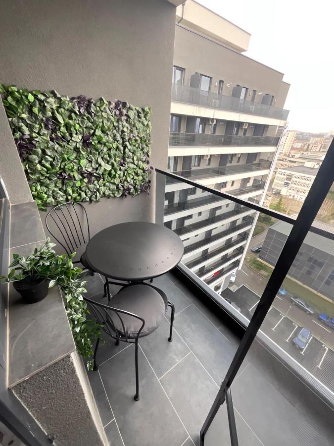 ياش Palas Mall Apartment Q Residence المظهر الخارجي الصورة
