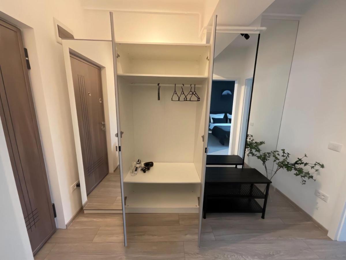 ياش Palas Mall Apartment Q Residence المظهر الخارجي الصورة