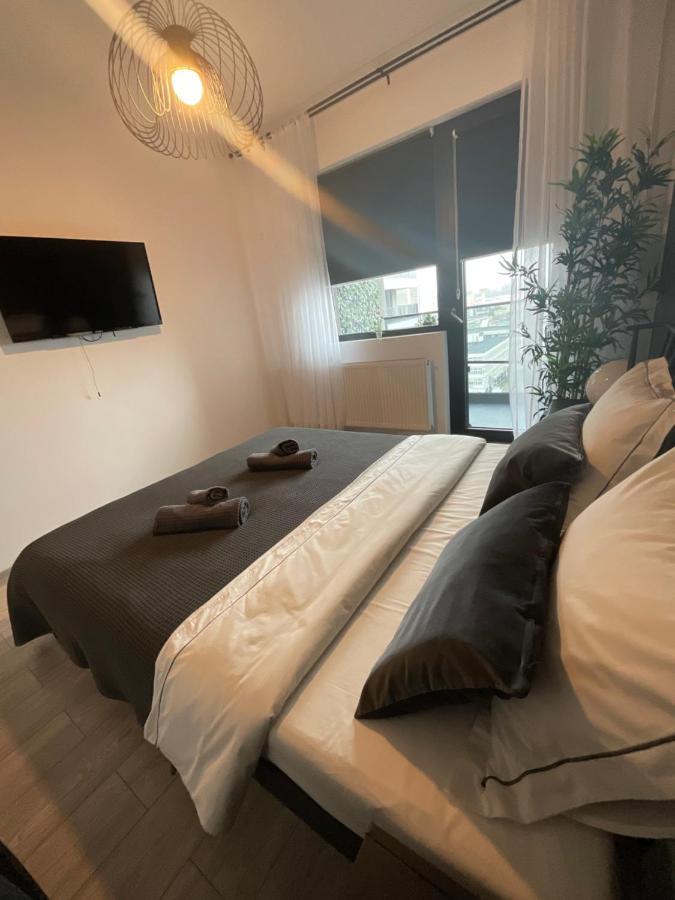 ياش Palas Mall Apartment Q Residence المظهر الخارجي الصورة
