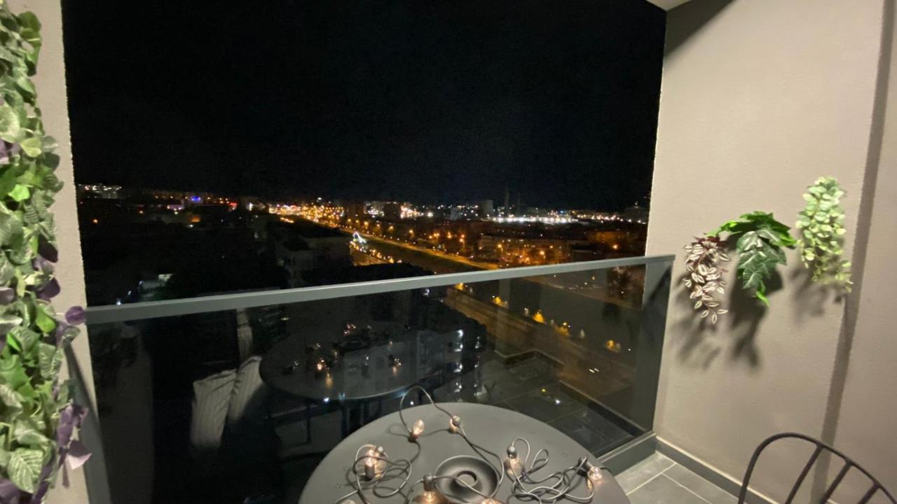 ياش Palas Mall Apartment Q Residence المظهر الخارجي الصورة