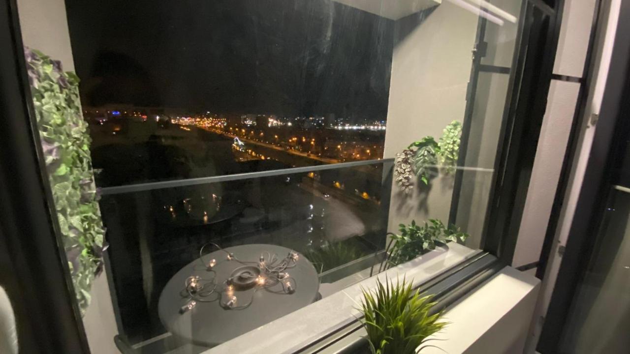 ياش Palas Mall Apartment Q Residence المظهر الخارجي الصورة